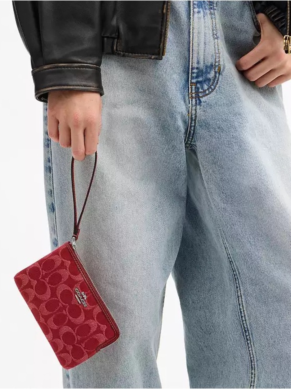 ✨NEW✨ Coach Red Denim Signature Wristlet